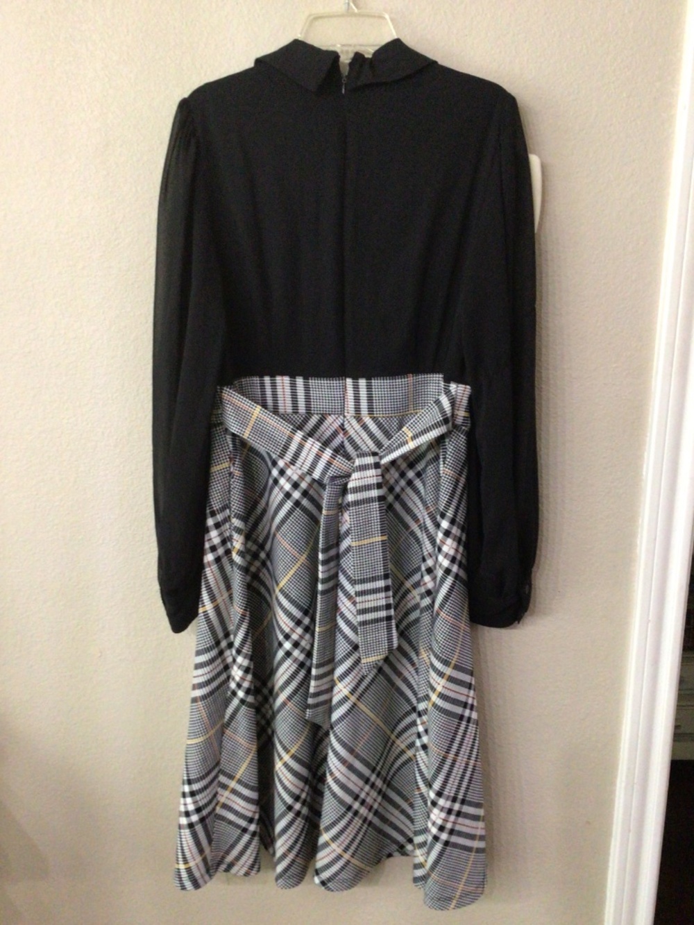 Shelby & Palmer Cute dress. Size 6. In great shape. - Picture 2 of 10